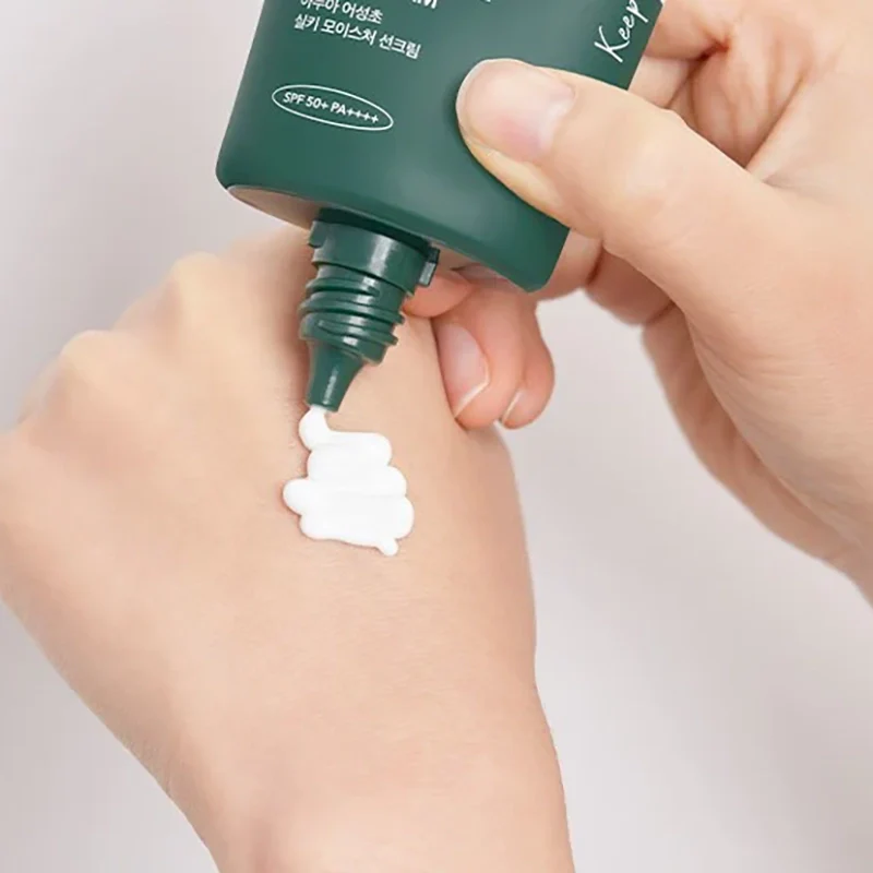 Heartleaf Silky Moisture Sun Cream - Image 3