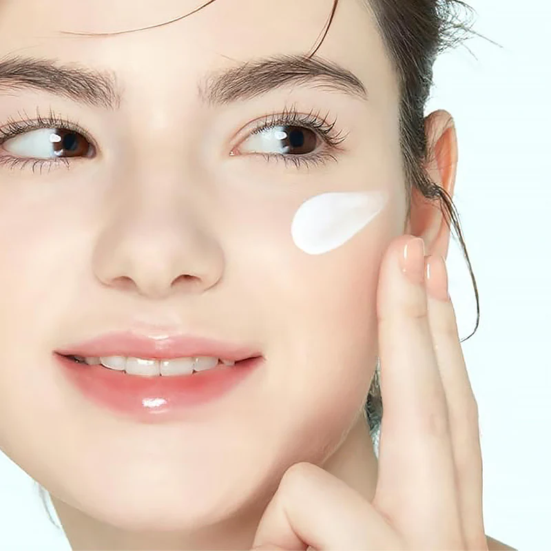 Sunprise Mild Airy Finish SPF50 PA+++ - Image 3